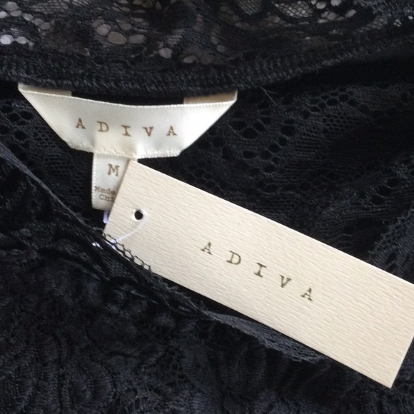 Classic and Timeless Black Fashion Top - Picture 2 of 2